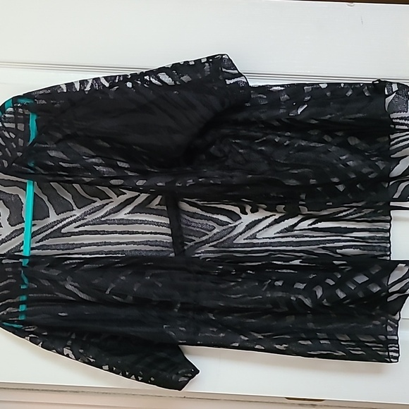Black overpiece - Picture 1 of 2